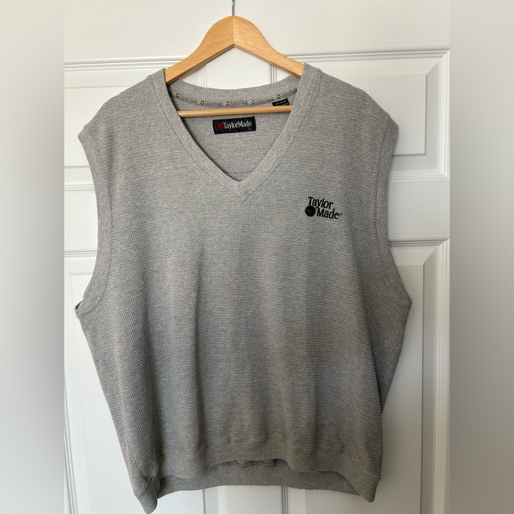 *VINTAGE* TaylorMade Light Gray Sleeveless V-Neck Golf Vest